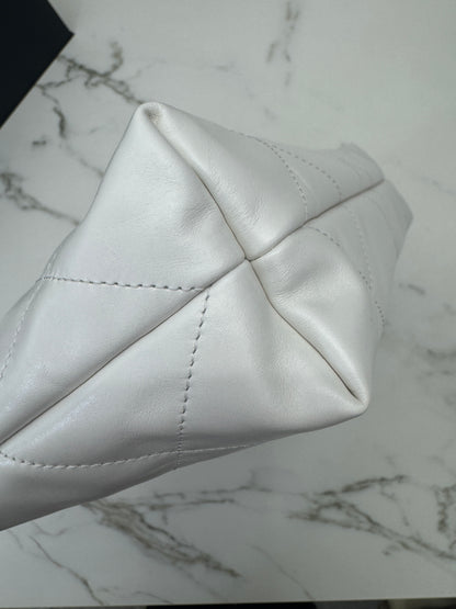 CHANEL 22Bag Small 白銀
