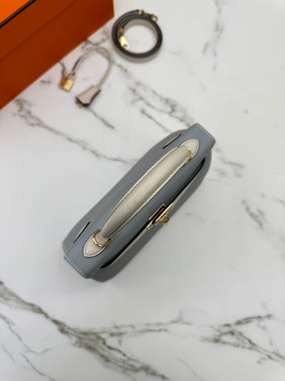 HERMES Kelly 25 冰川藍拼奶昔白 Epsom 香檳金扣 8U Bleu Glacier/ 10 Craie PBHW