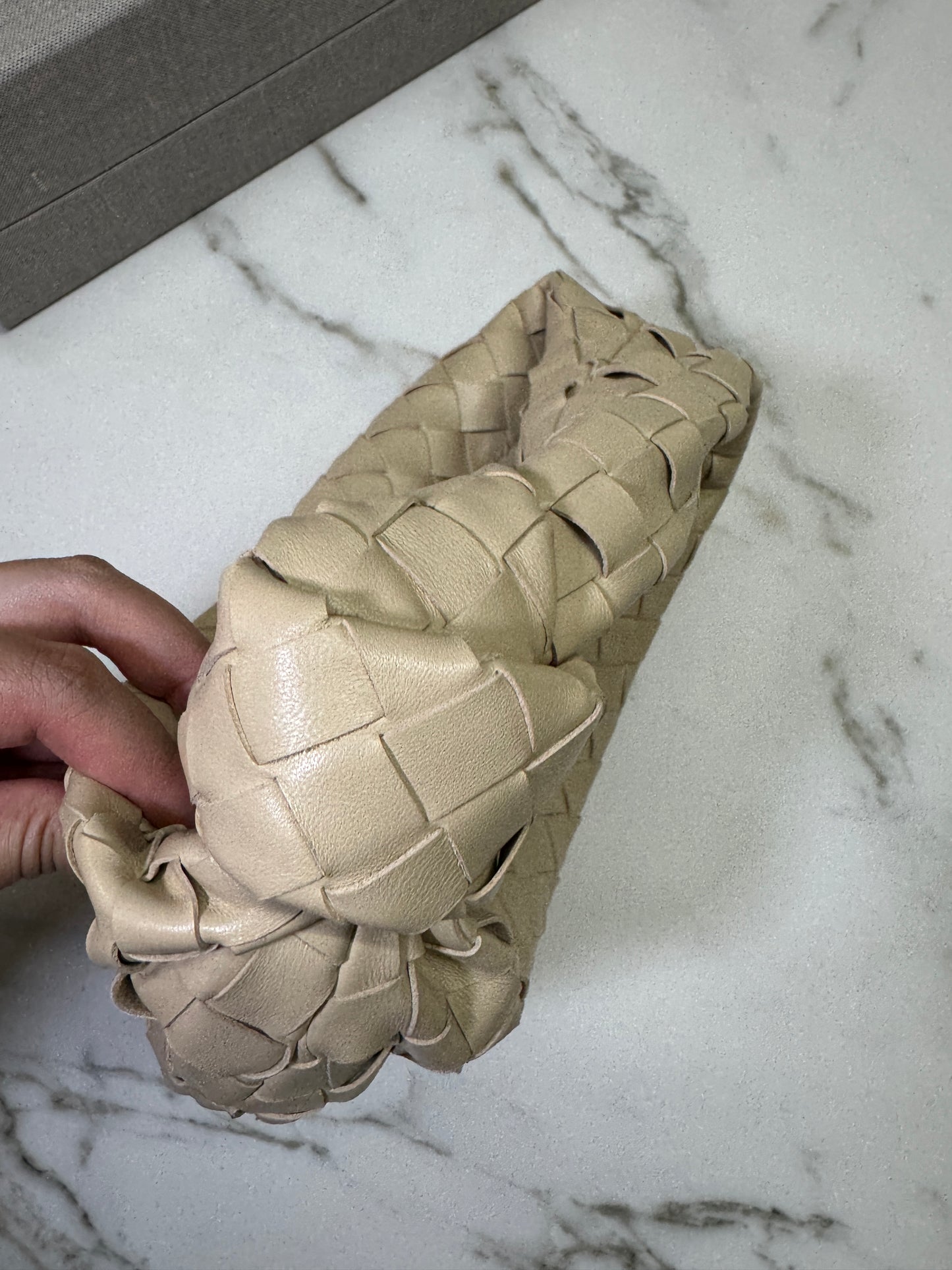 BV Mini Jodie 燕麥色 Porridge