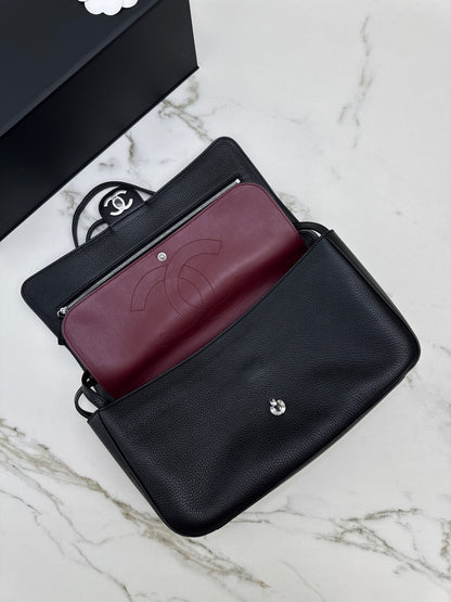 CHANEL 26S Maxi Flap Bag 黑銀小號（32cm)