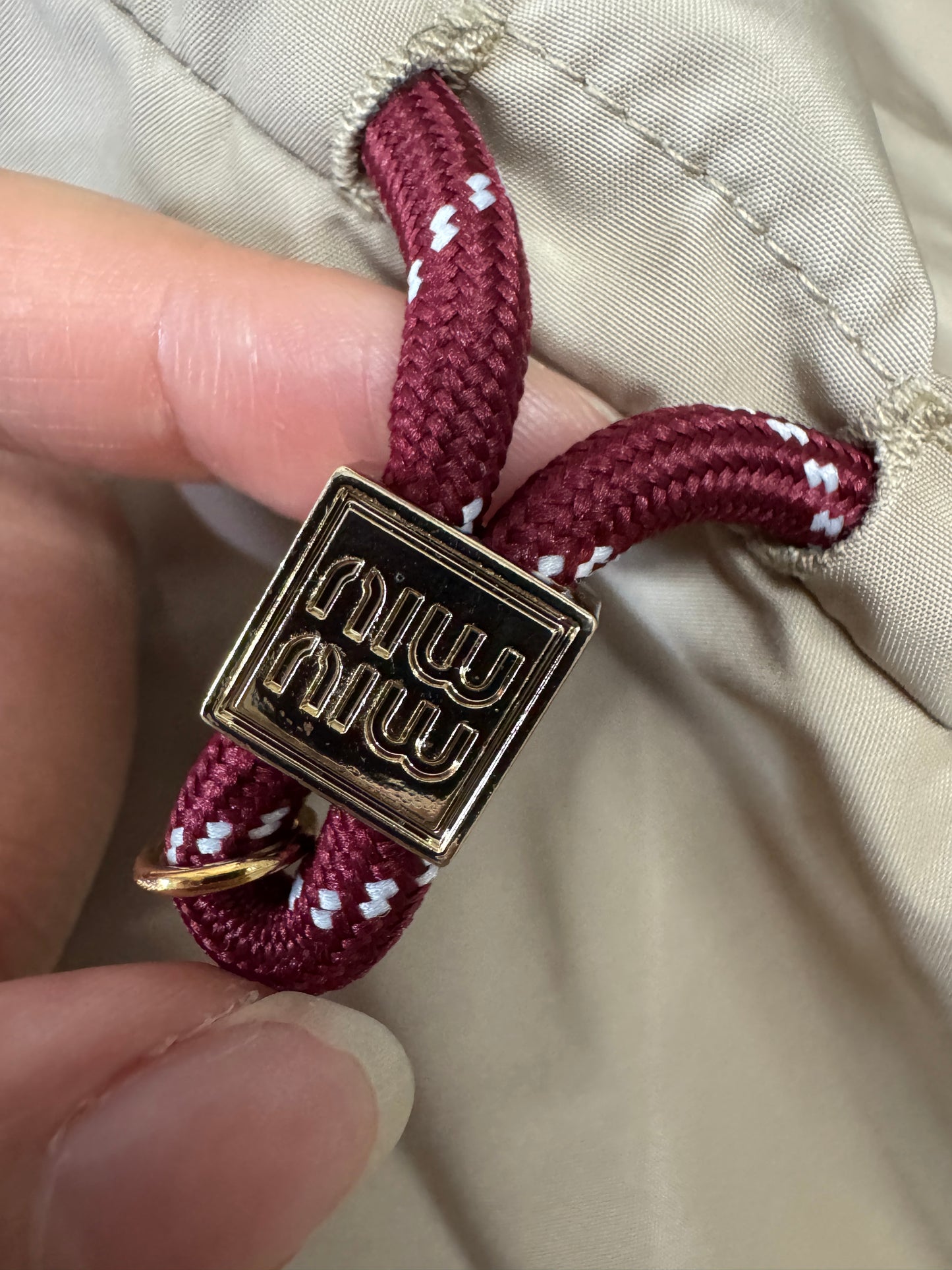 MIU MIU 淺卡其色短款風衣