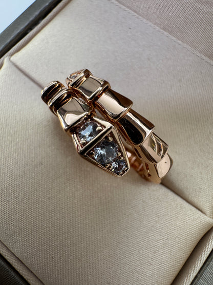 BVLGARI Serpenti 蛇骨戒指 玫瑰金