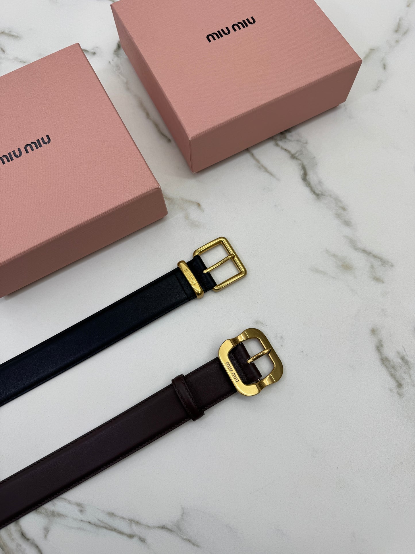 MIU MIU Belt 黑色金扣
