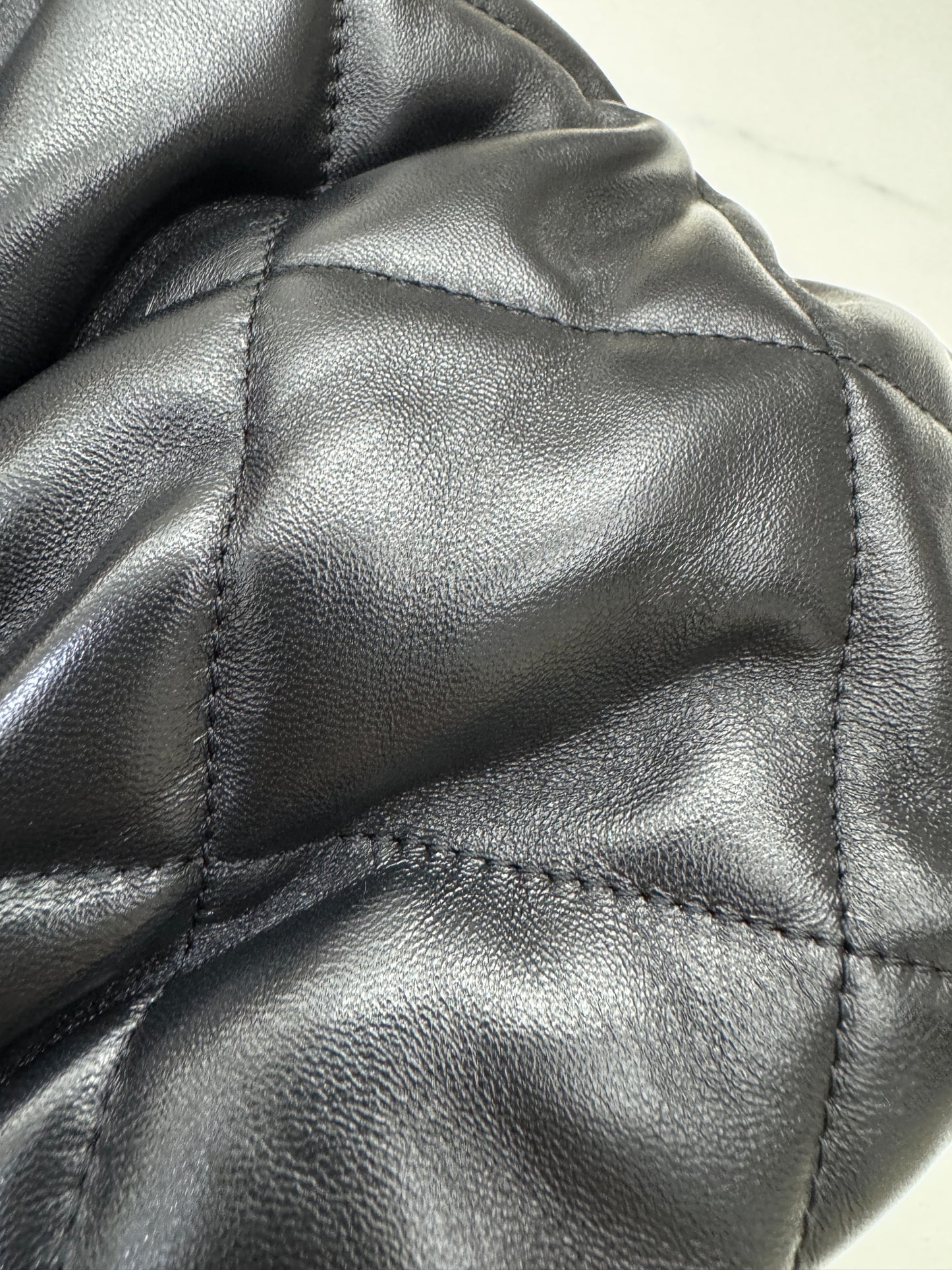 CHANEL 25K 蝴蝶包 綿羊皮 Medium