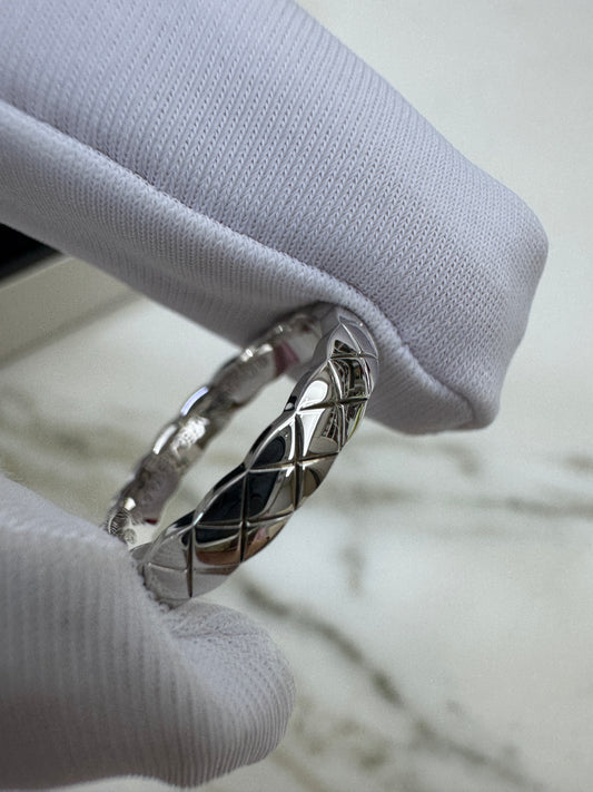 CHANEL Coco Crush Mini戒指 白金色