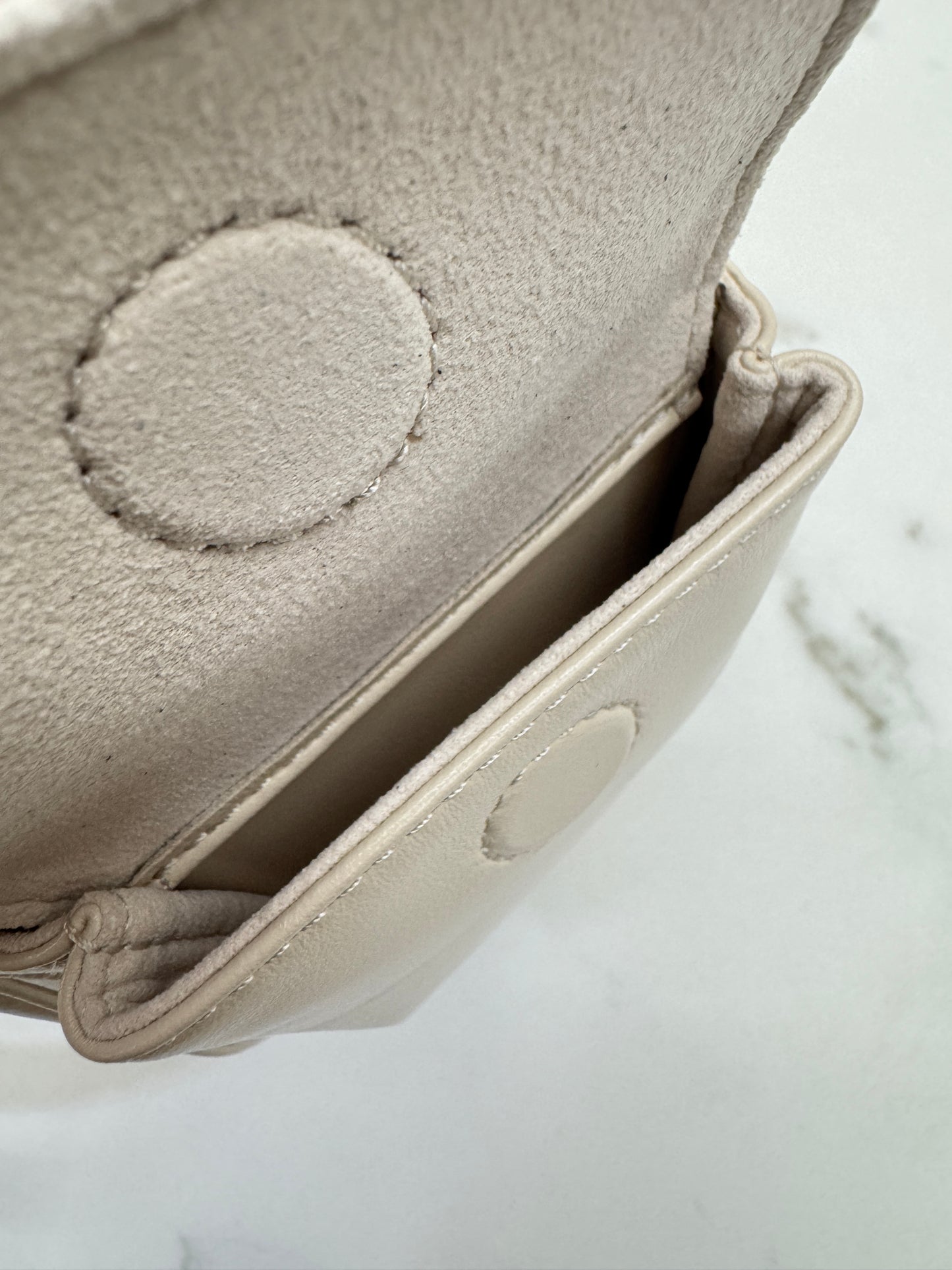 LV Speedy Cargo Vibe 白色油臘皮