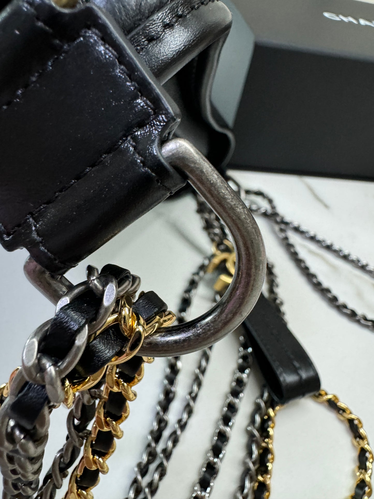 CHANEL Gabrielle 流浪Hobo Small 20cm