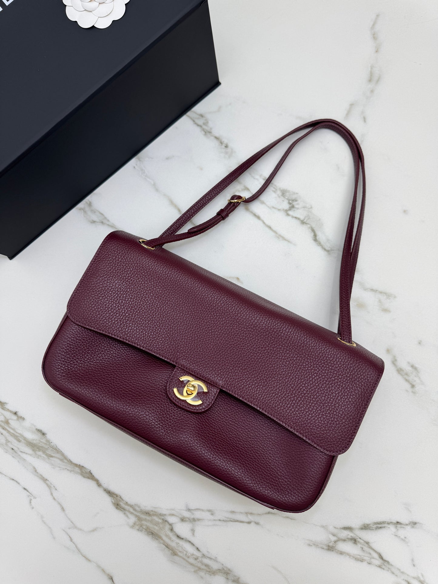 CHANEL 26S Maxi Flap Bag Small 酒紅色金扣 Burgundy GHW