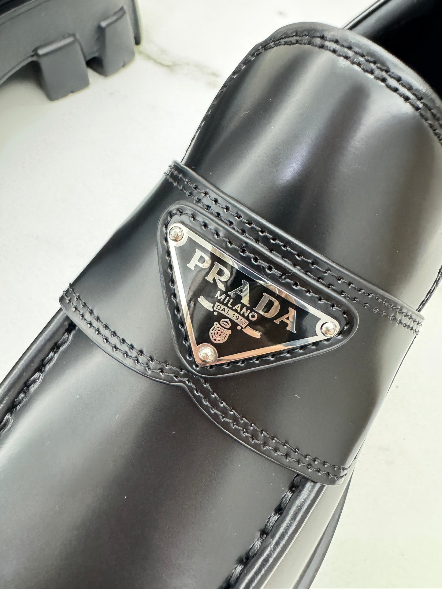 PRADA Loafers 齒輪底 Super Light