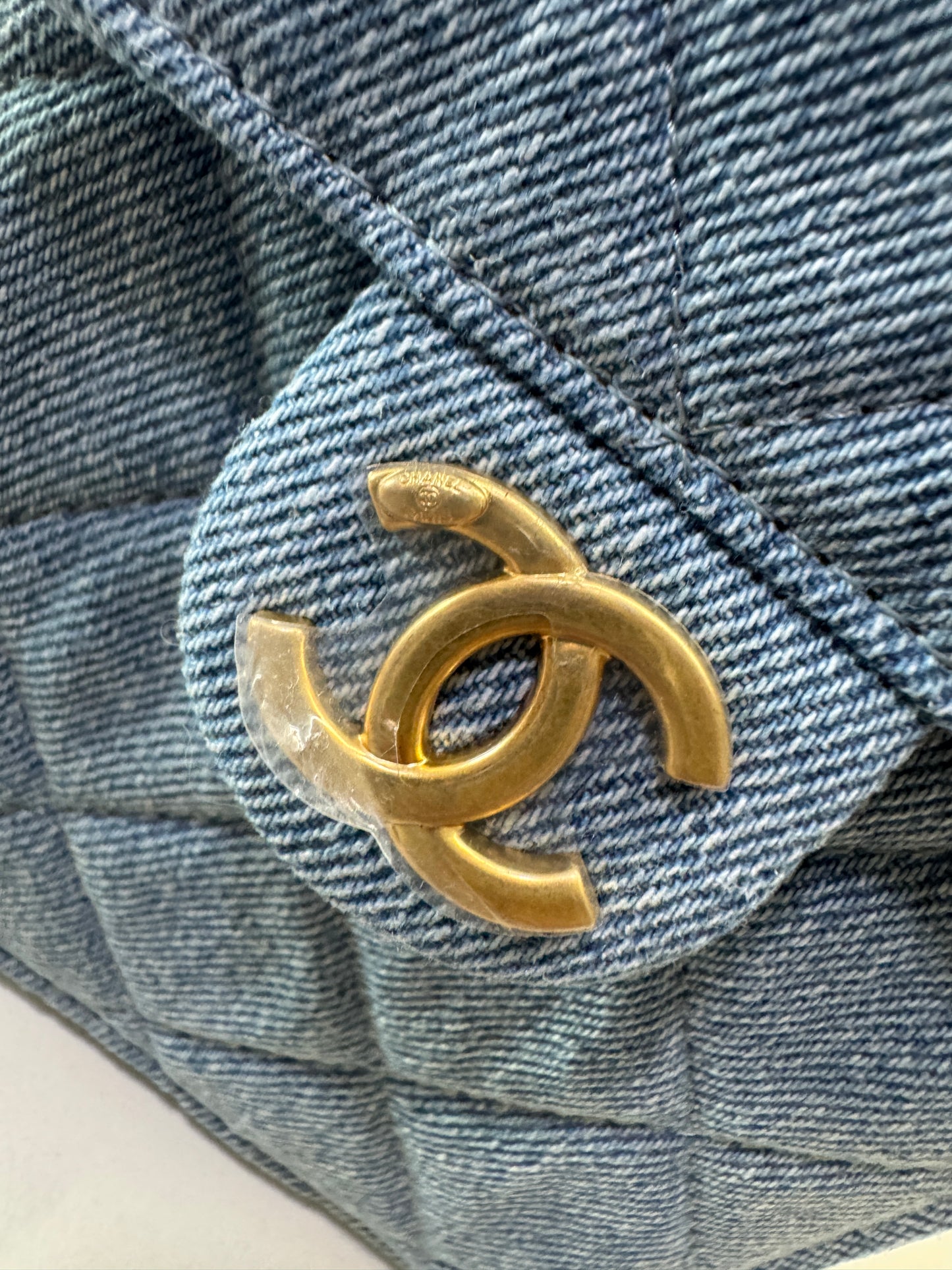 CHANEL 25 Bag 淺藍牛仔Small