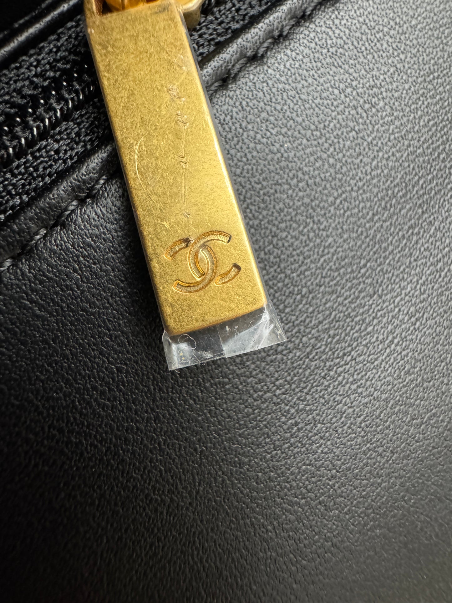 CHANEL 25K 蝴蝶結絲絨 Mini CF Top Handle