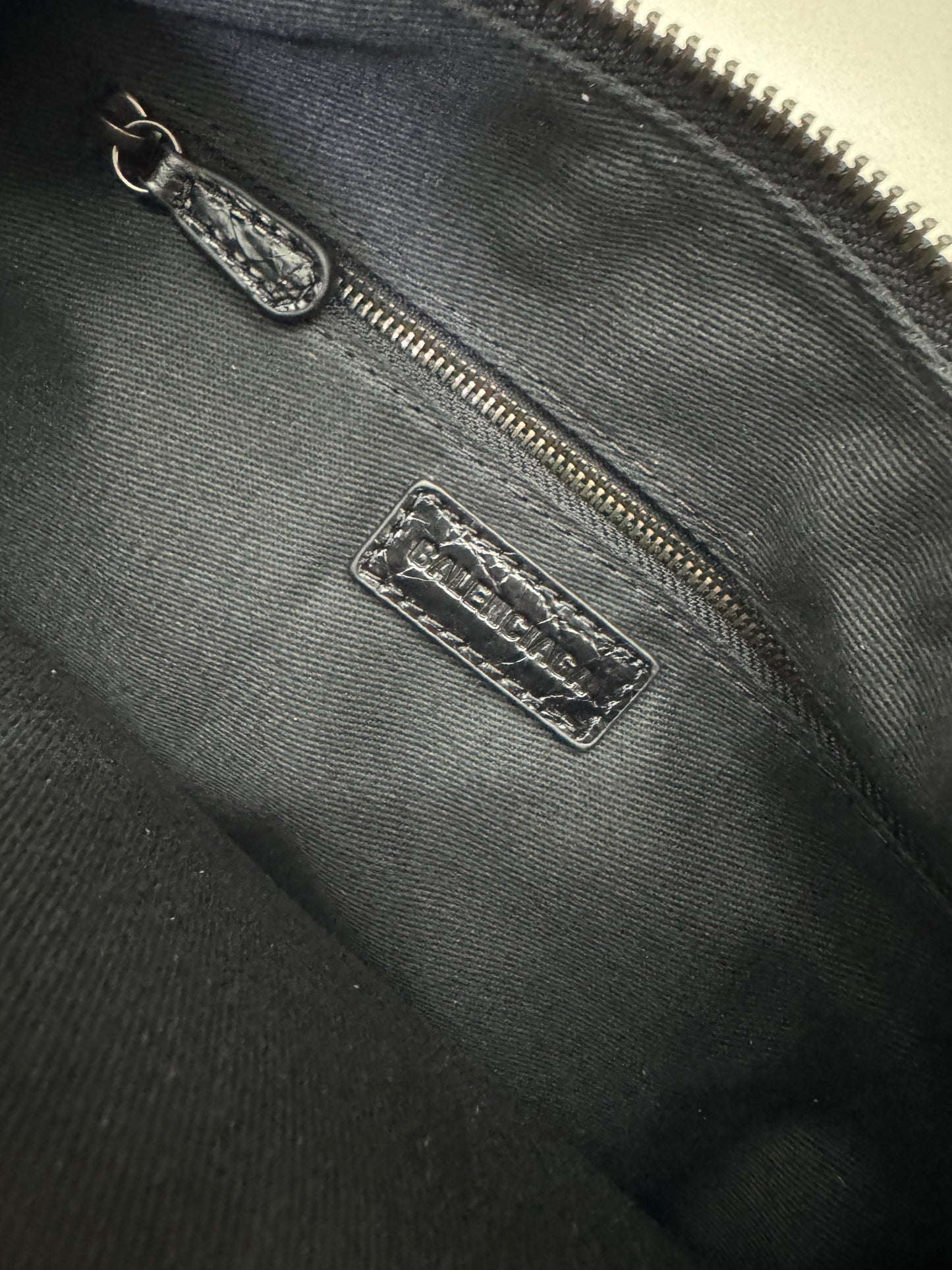 BALENCIAGA Le City Hobo 黑色油蠟皮