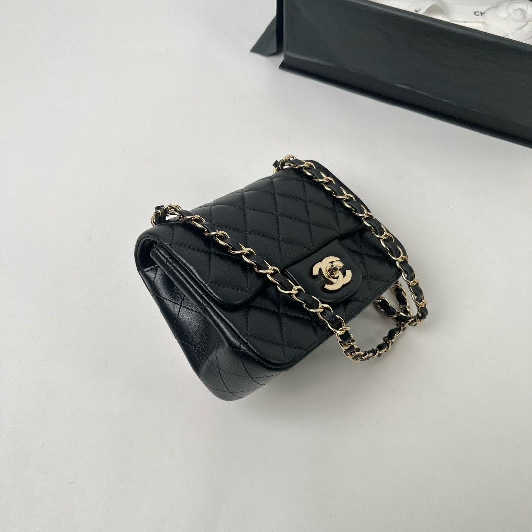 CHANEL CF17 方胖子 黑金羊皮 mini square