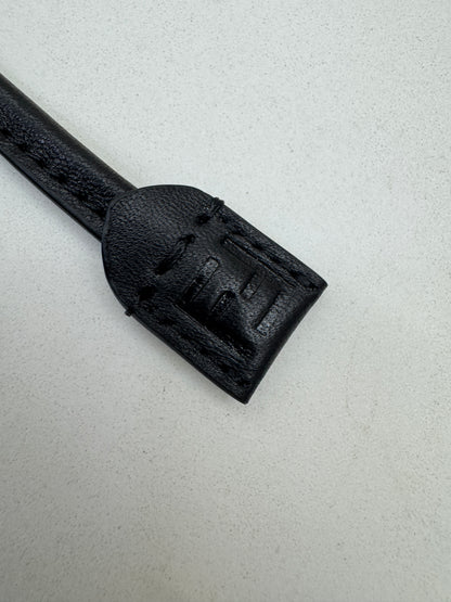 FENDI Mamma Baguette 黑色 Medium