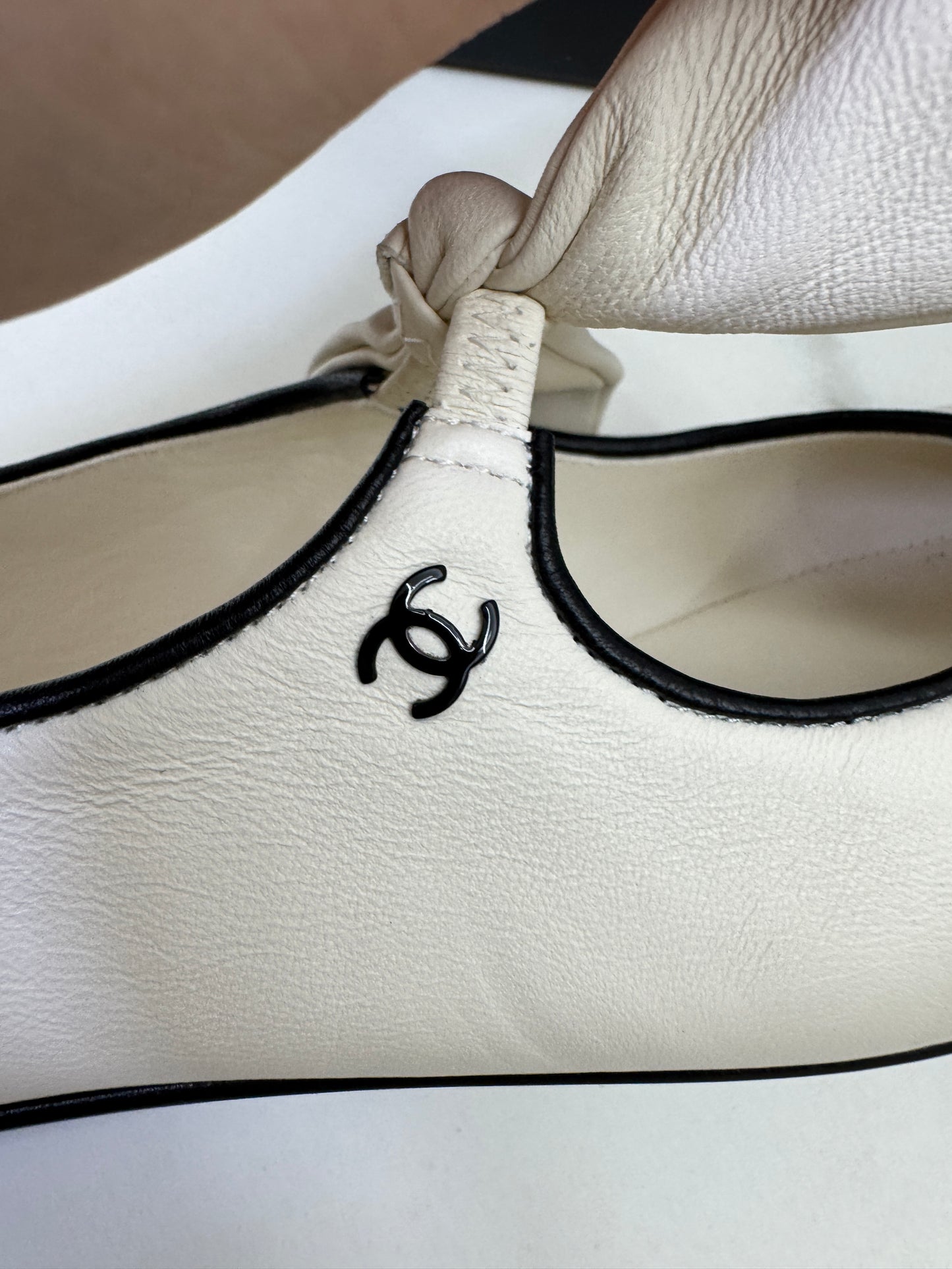 CHANEL 25C 蝴蝶結瑪麗珍