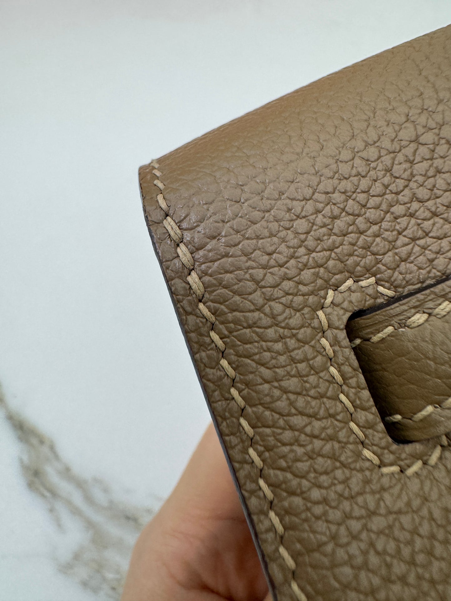 HERMES Kelly Danse 馬爾法米金扣 Evercolor 8Q GHW