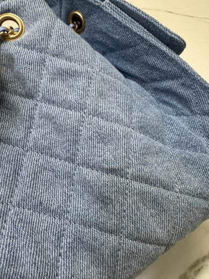 CHANEL 25 Bag 淺藍牛仔Small