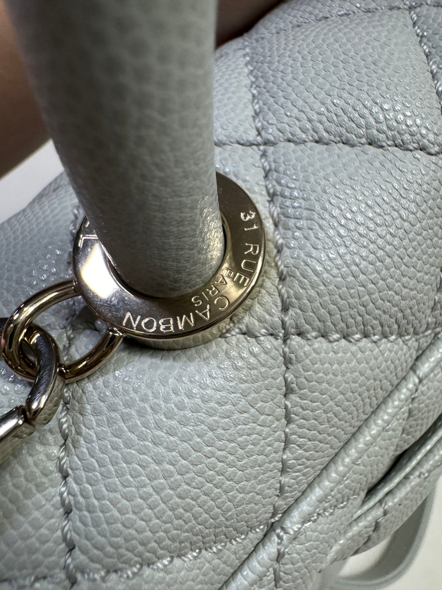 CHANEL Cocohandle 冰川藍 24P Small