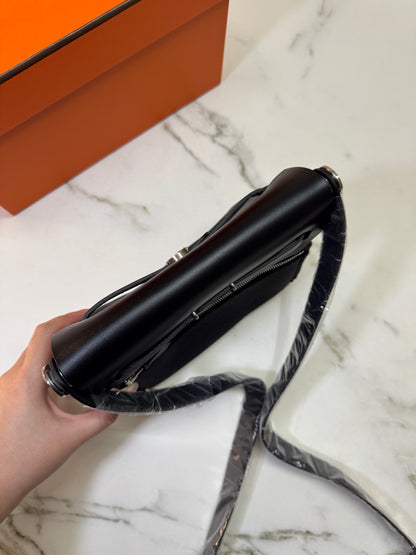 HERMES Mini Herbag 黑銀