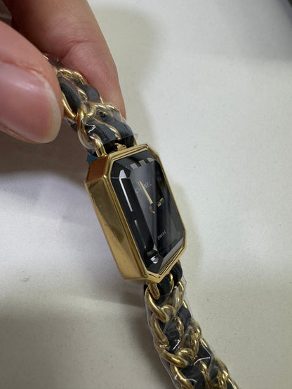 CHANEL Premier 小方糖黑金手錶