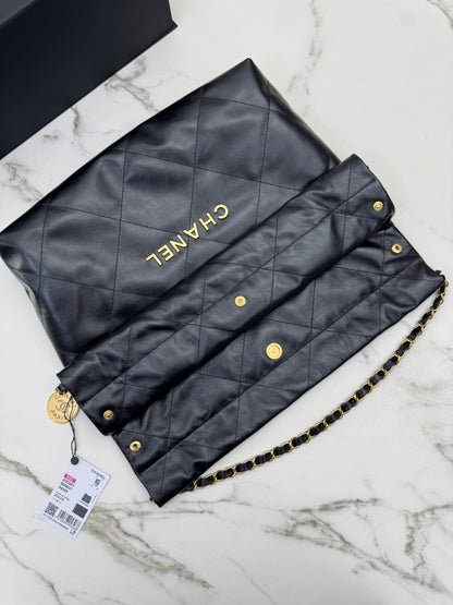 CHANEL 22Bag Medium 黑金