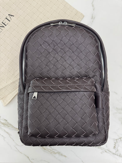 BV Intrecciato Backpack Grained Calfskin Fondant