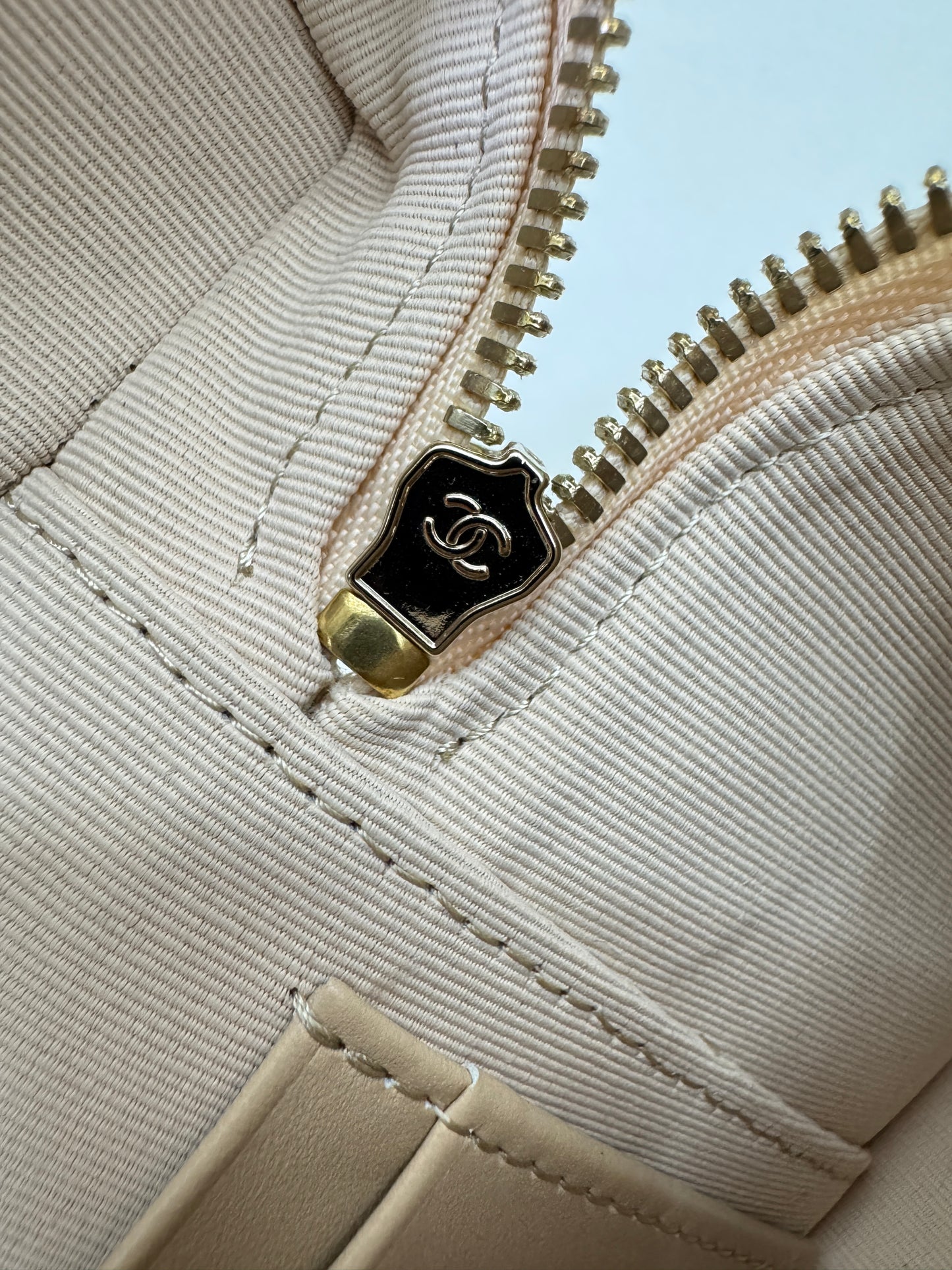 CHANEL LP盒子包 淺杏色