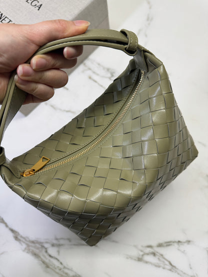 BV Wallace Travertine 洞石綠