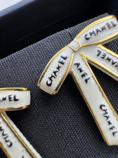 CHANEL 中古蝴蝶結耳環
