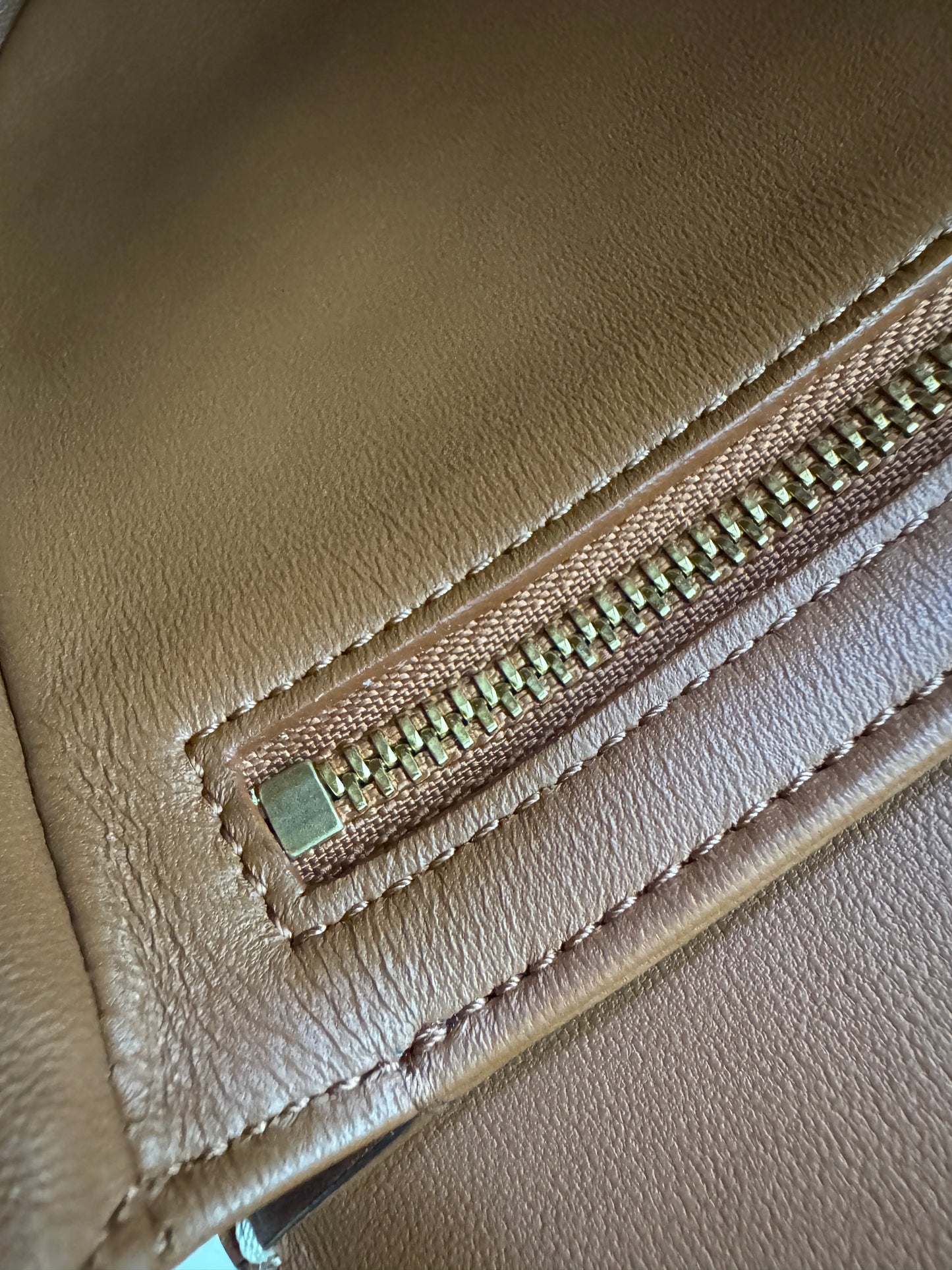 CELINE Triomphe Besace 凱旋門馬鞍包 老花Canvas