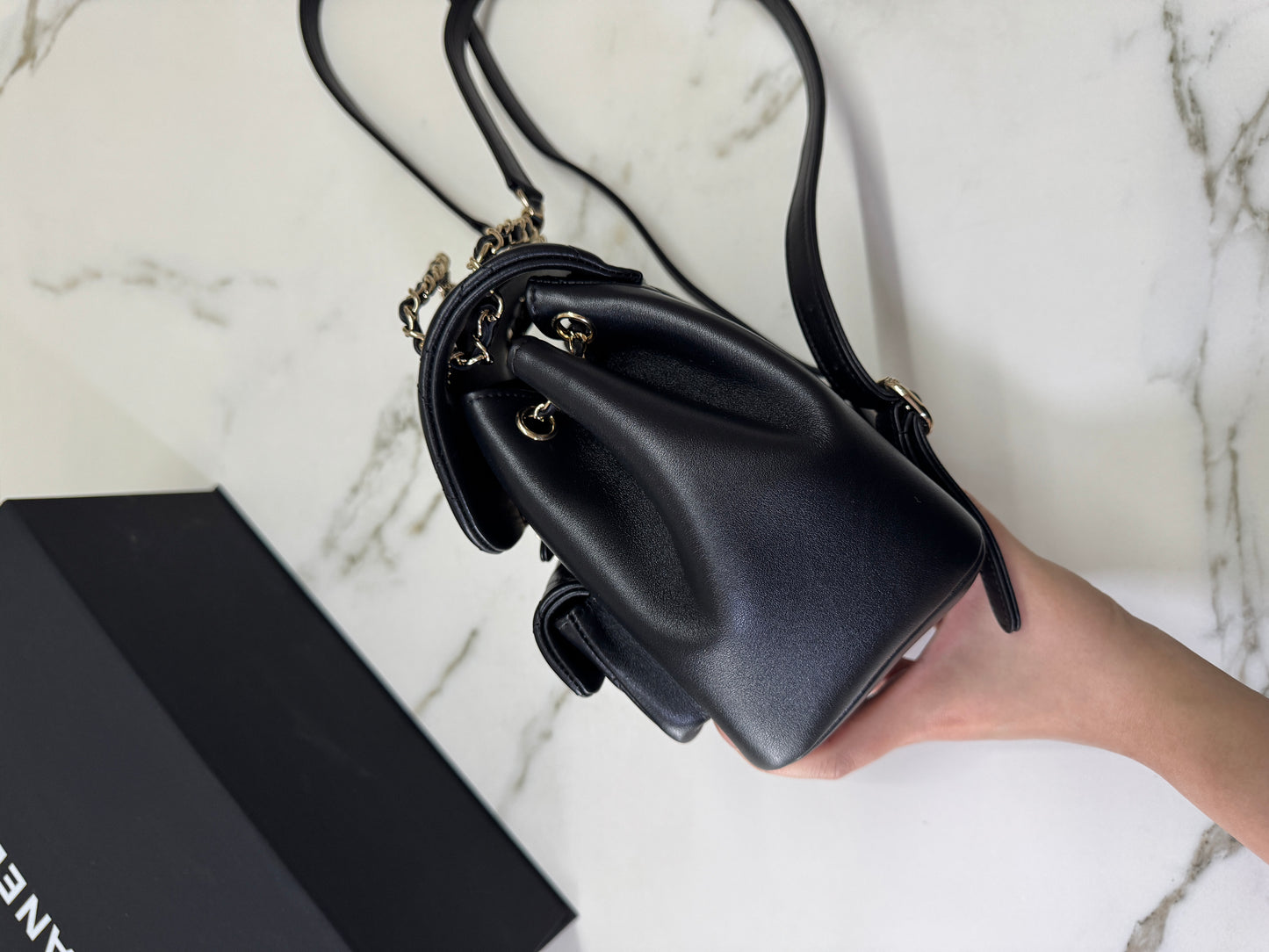 CHANEL Duma 胎牛皮 黑色 Small