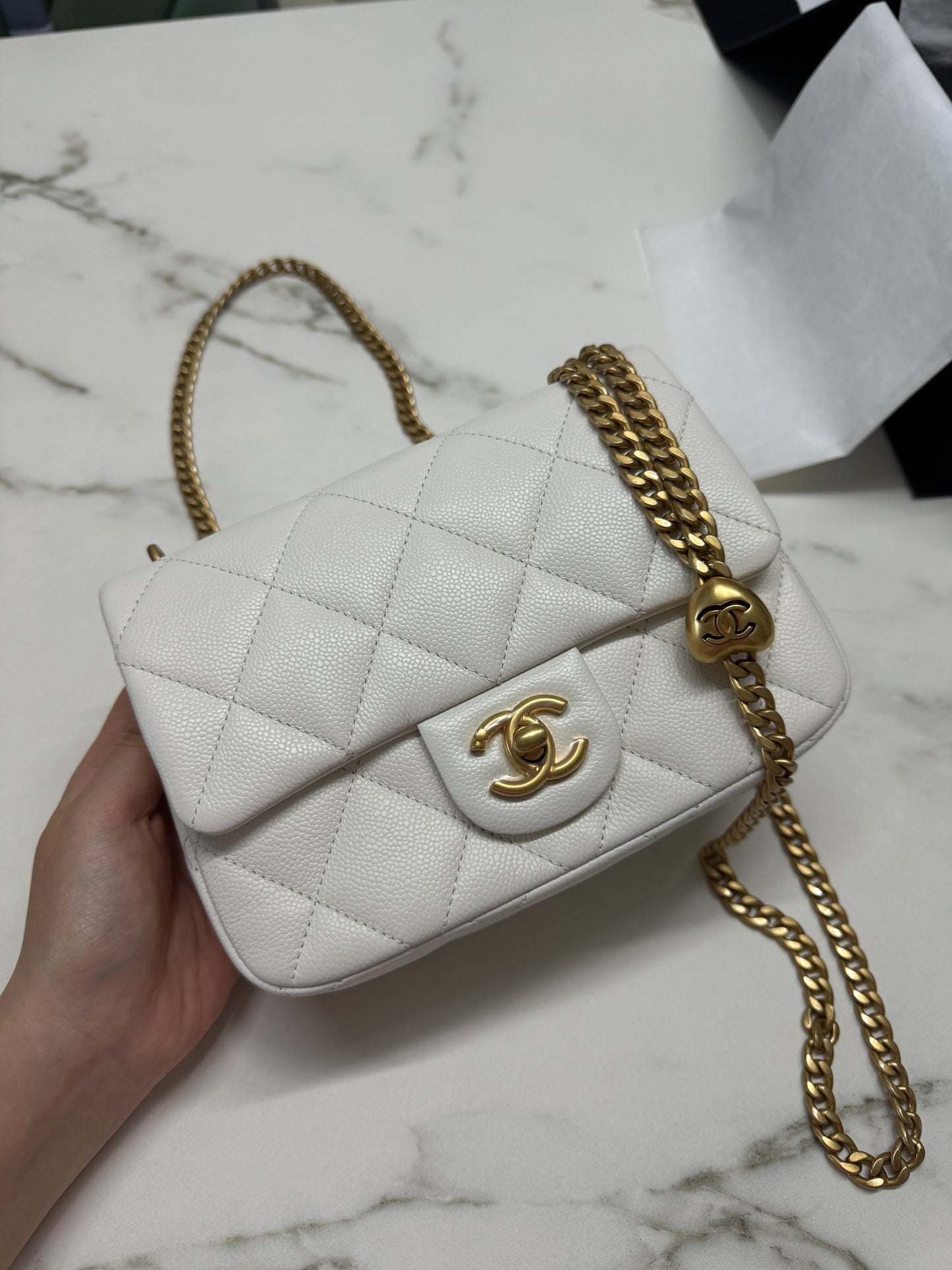 CHANEL 24P 愛心金球 白色 20cm 中號