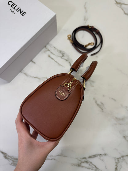 CELINE Triomphe Boston 棕色