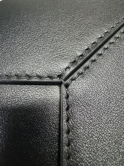 LOEWE Puzzle Fold 黑色 Medium