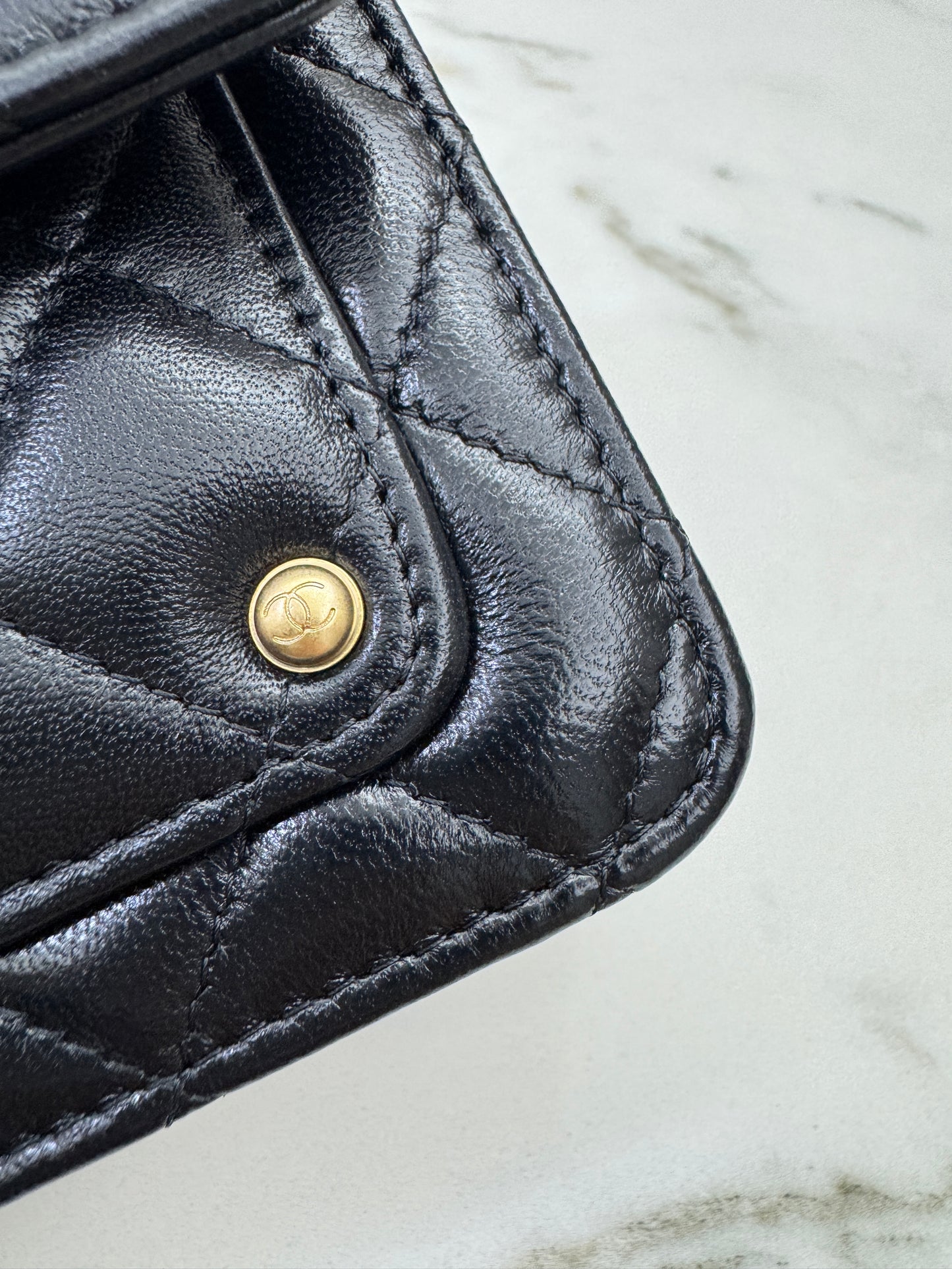 CHANEL 25B 手柄郵差 Wallet on Chain