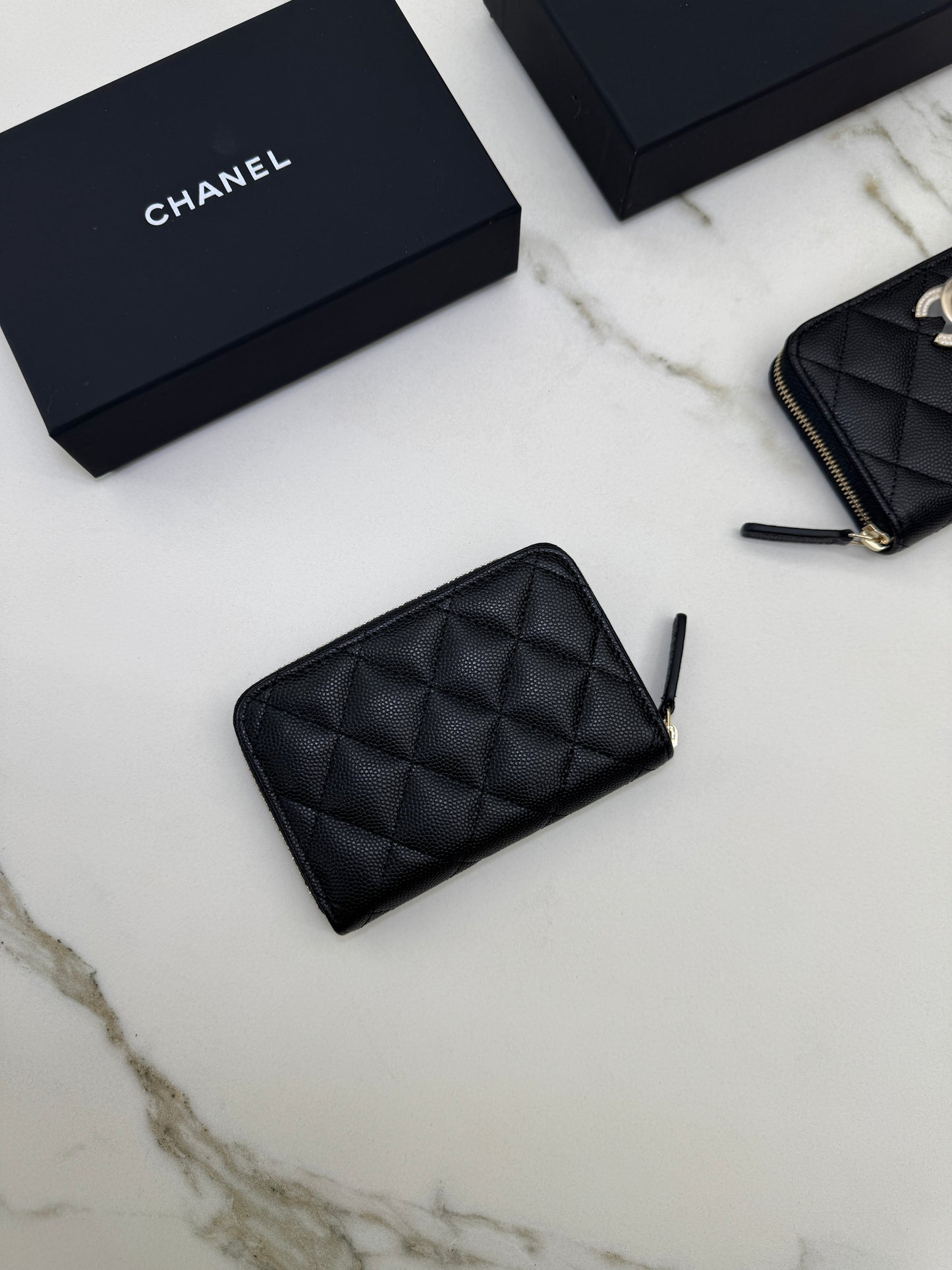 CHANEL 24B半鑽扣 加大零錢包 可放對摺紙幣