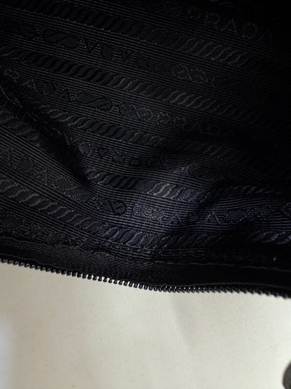 PRADA Re-nylon Hobo 舊版