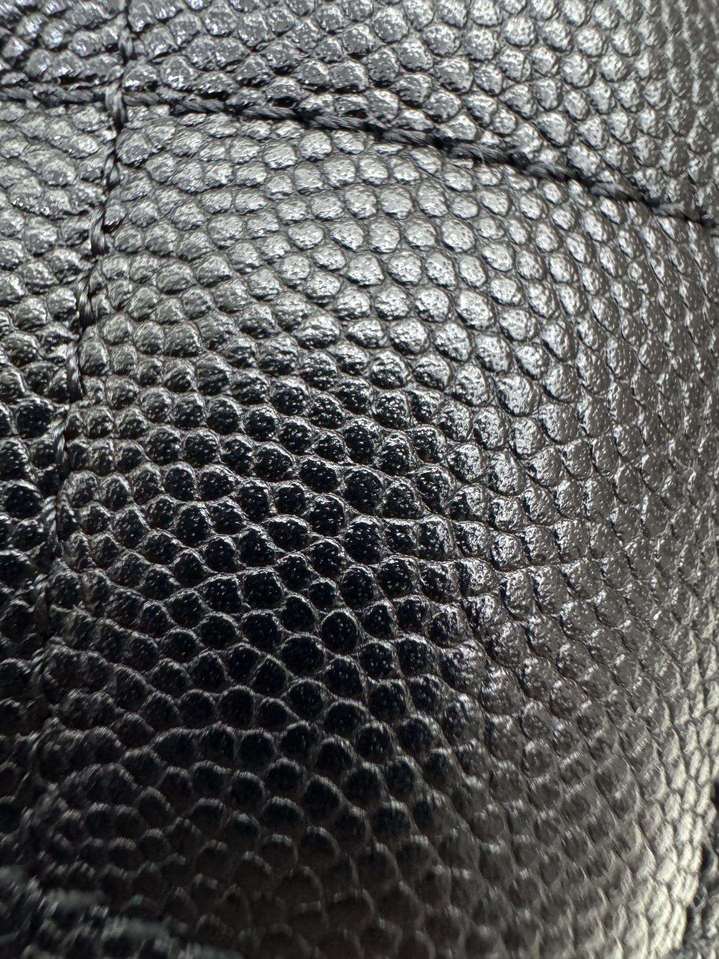 CHANEL Mini 25 Bag 黑色荔枝皮 金扣 Caviar Calfskin GHW