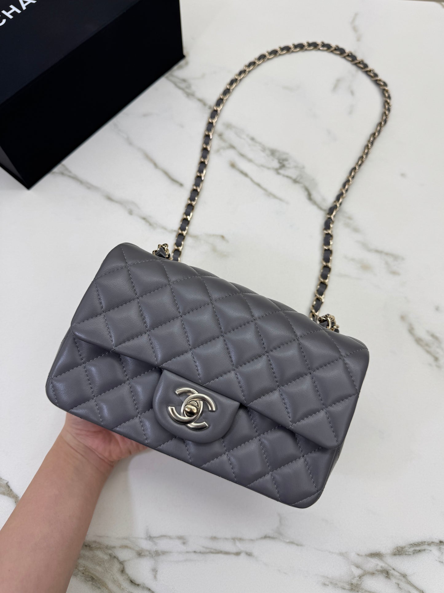 CHANEL Mini CF 深灰色羊皮淺金扣