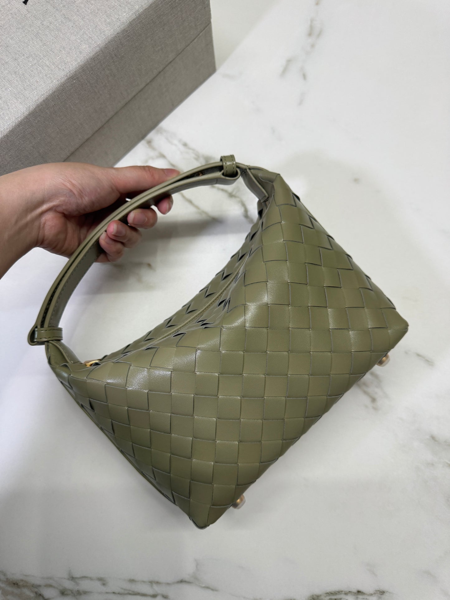 BV Wallace Travertine 洞石綠