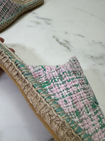 CHANEL 漁夫半拖 軟呢粉紅色拼綠色