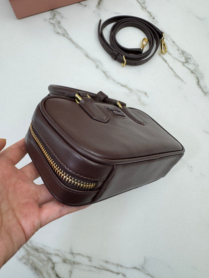 MIU MIU Acardie Regular 石楠木色