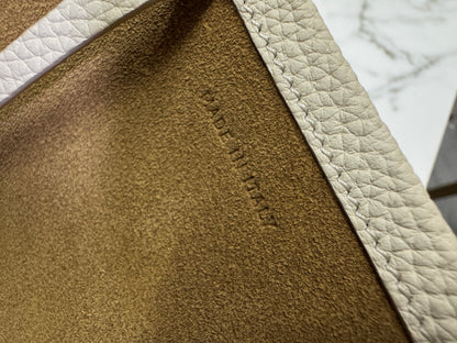 THE ROW N/S Park 奶白色 Medium