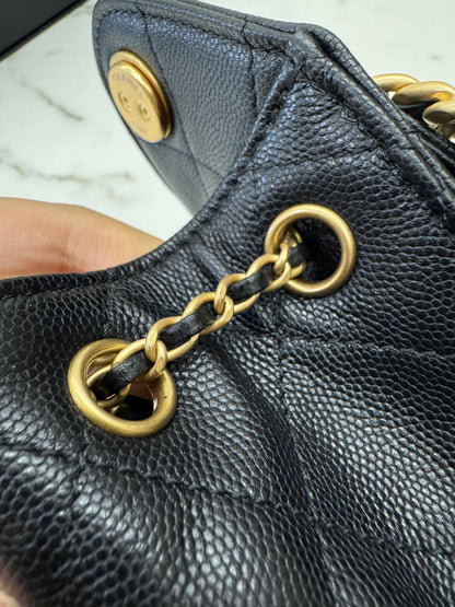 CHANEL Mini 25 Bag 黑色荔枝皮 金扣 Caviar Calfskin GHW