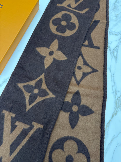 LV Sweet Dreams Scarf M77379 Marron