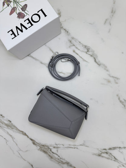 LOEWE Mini Puzzle 珍珠灰