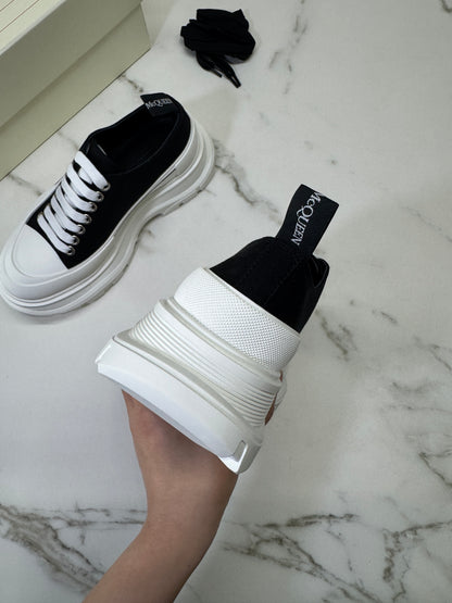 McQUEEN Tread Slick Canvas