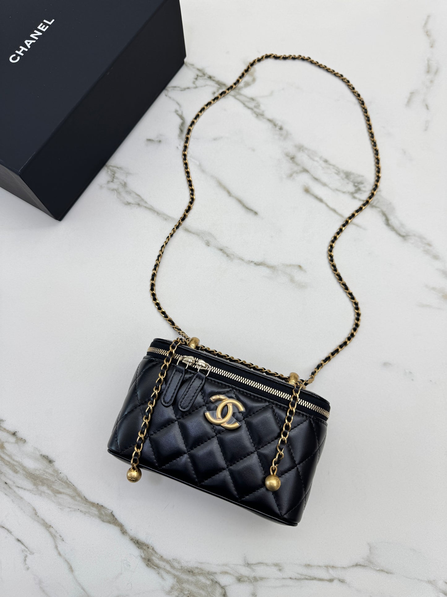 CHANEL 25S 雙金珠長盒子 Vanity