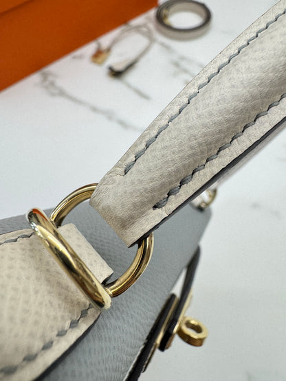 HERMES Kelly 25 冰川藍拼奶昔白 Epsom 香檳金扣 8U Bleu Glacier/ 10 Craie PBHW
