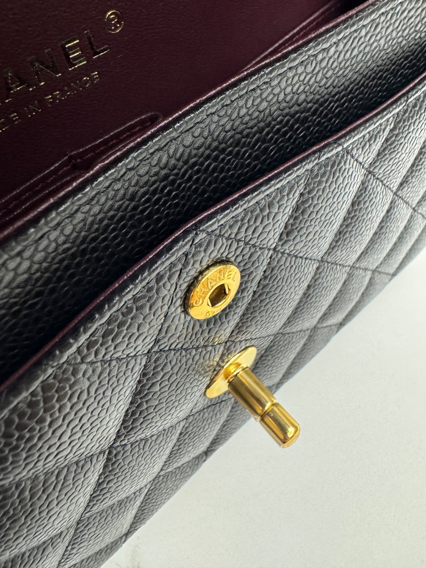 CHANEL CF23 黑金牛 CF Small